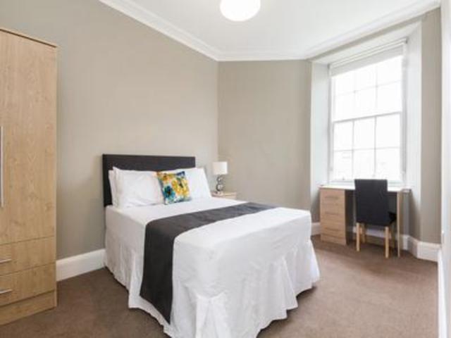 Image of 5 bedroom Flat to rent in Rankeillor Street Edinburgh EH8 at Newington Edinburgh Edinburgh, EH8 9HZ
