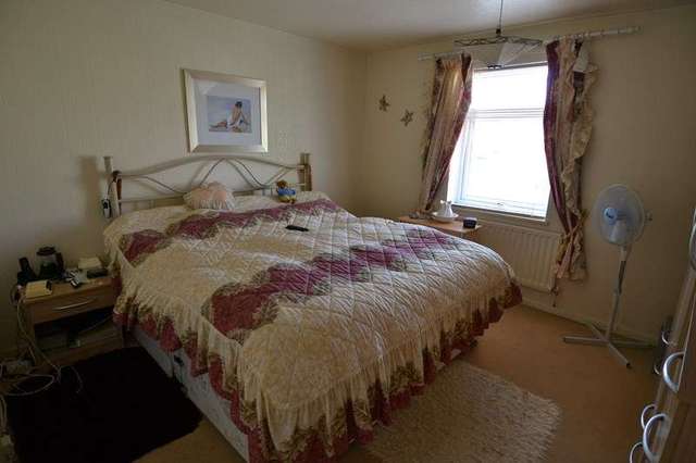  Image of 4 bedroom Semi-Detached house for sale in Rea Fordway Rubery Rednal Birmingham B45 at Rea Fordway Rubery-Rednal Birmingham, B45 0HT