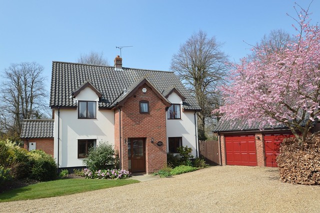  Image of 4 bedroom Detached house for sale in Rectory Hill Rickinghall Diss IP22 at Rectory Hill Rickinghall Diss, IP22 1EH