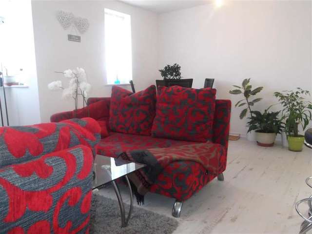  Image of 2 bedroom Apartment for sale in Redwood Gardens London E4 at Chingford London Chingford, E4 7NZ