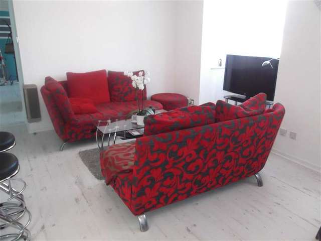  Image of 2 bedroom Apartment for sale in Redwood Gardens London E4 at Chingford London Chingford, E4 7NZ