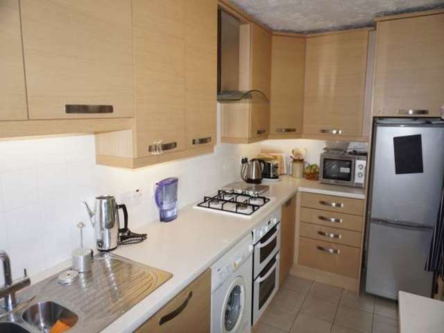  Image of 2 bedroom Flat to rent in Linden Park Road Tunbridge Wells TN2 at Linden Park Road Tunbridge Wells Pembury, TN2 5QZ