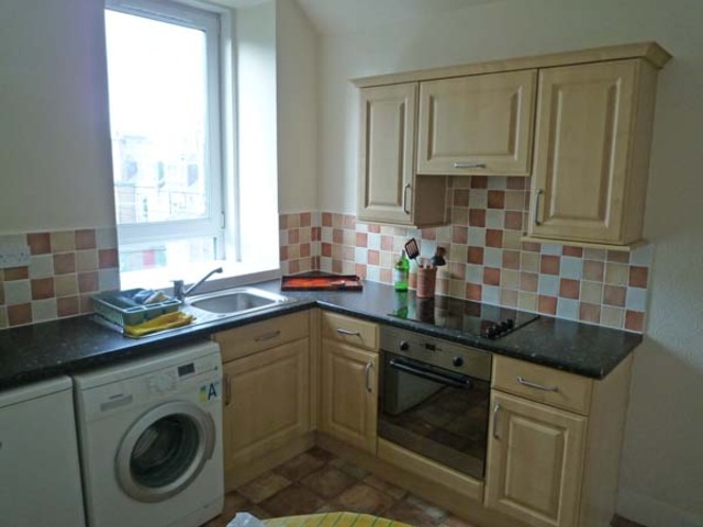  Image of 2 bedroom Flat to rent in Richmond Terrace Aberdeen AB25 at Rosemount Aberdeen Aberdeen, AB25 2RQ