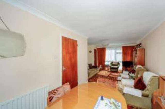  Image of 3 bedroom Semi-Detached house for sale in Riding Hill Kennington Ashford TN24 at Kennington Ashford Kennington, TN24 9BY