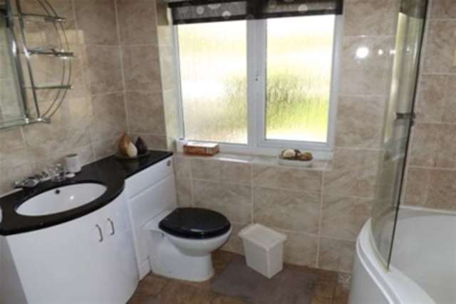  Image of 3 bedroom Semi-Detached house to rent in Rivelin Park Road Sheffield S6 at Sheffield, S6 5GE