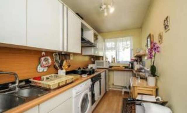  Image of 1 bedroom Flat for sale in Rivington Crescent London NW7 at London  Mill Hill, NW7 2LE