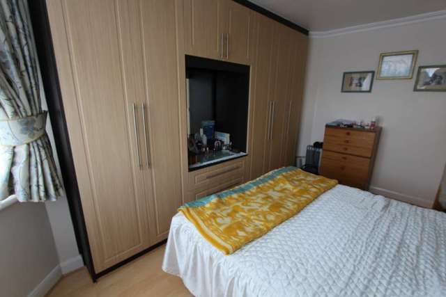 Image of 4 bedroom Detached house for sale in Rochester Road Gravesend DA12 at Rochester Road  Gravesend, DA12 4TY