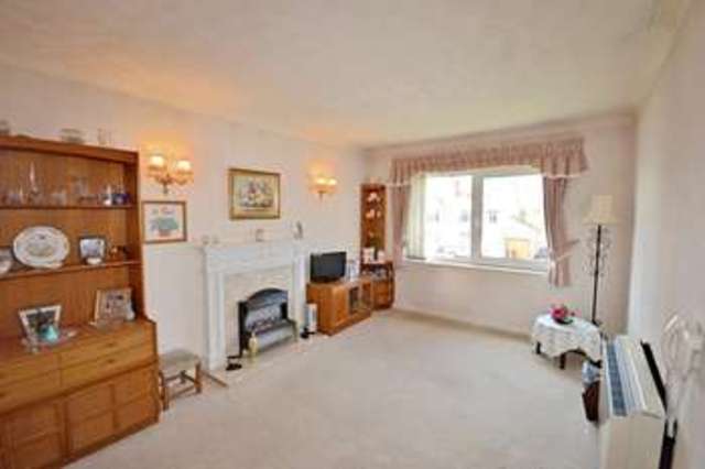  Image of 1 bedroom Retirement Property for sale in Kenilworth Road Balsall Common Coventry CV7 at 155 Kenilworth Road  Balsall Common, CV7 7ES