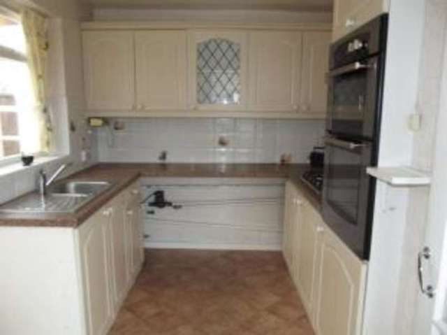 Image of 2 bedroom Bungalow for sale in Roseberry Crescent Great Ayton Middlesbrough TS9 at Great Ayton  Great Ayton, TS9 6EW