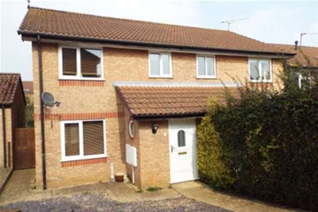  Image of 3 bedroom Semi-Detached house to rent in Rosina Walk Banbury OX16 at Banbury, OX16 1FW