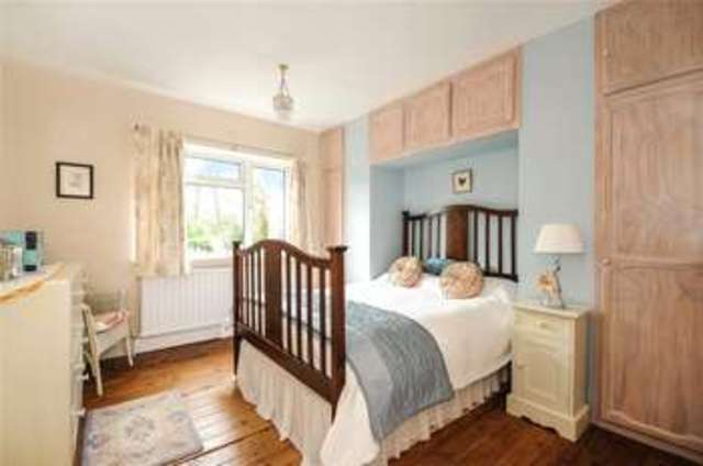  Image of 4 bedroom Detached house for sale in Rowan Drive Crowthorne RG45 at Crowthorne Berkshire Crowthorne, RG45 6RY