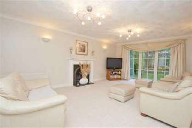  Image of 4 bedroom Property for sale in Marlowe Way Wootton Bassett Swindon SN4 at Marlowe Way Royal Wootton Bassett Royal Wootton Bassett, SN4 8LG