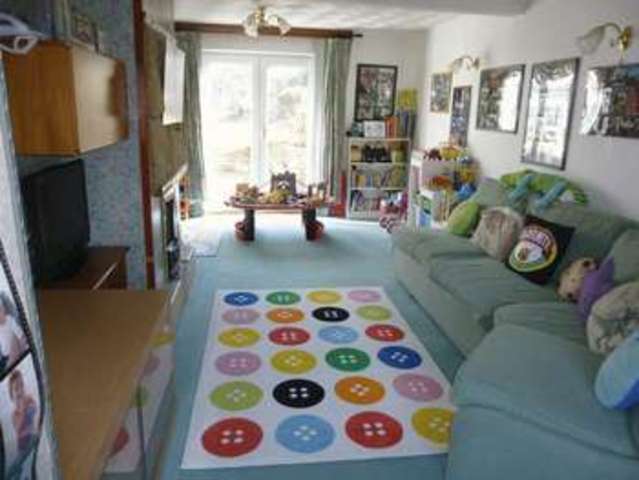  Image of 3 bedroom Semi-Detached house for sale in Rudhall Grove Bristol BS10 at Rudhall Grove Horfield Bristol, BS10 5AJ