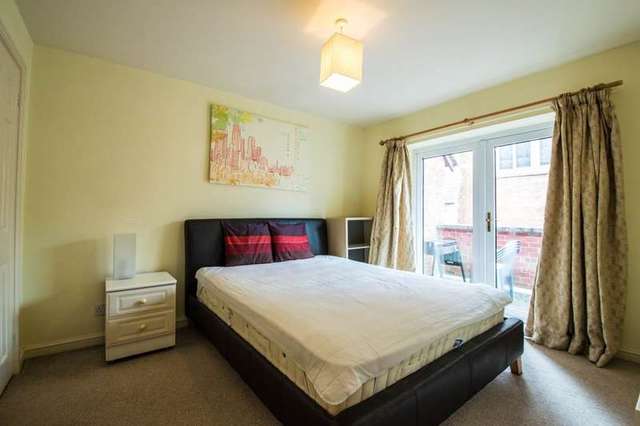  Image of 2 bedroom Flat for sale in Rugby Road Leamington Spa CV32 at Leamington Spa Warwickshire, CV32 6DQ