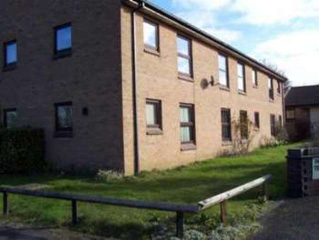  Image of 1 bedroom Property to rent in Ruskin Avenue Melksham SN12 at Ruskin Avenue Melksham Melksham, SN12 7NG