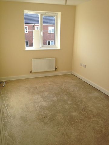  Image of 2 bedroom Flat to rent in Penruddock Drive Coventry CV4 at Penruddock Drive  Coventry, CV4 8LU