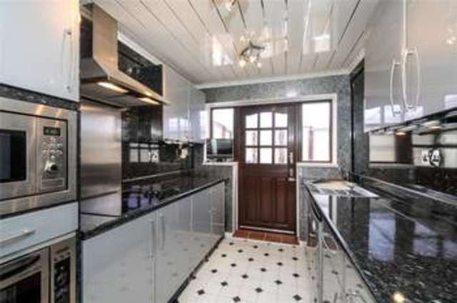  Image of 2 bedroom Detached house for sale in Sadlers Lane Winnersh Wokingham RG41 at Winnersh Wokingham Winnersh, RG41 5AJ