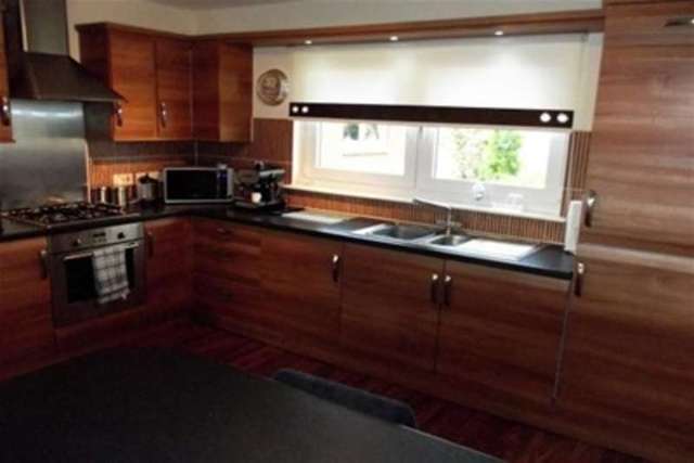  Image of 2 bedroom Flat to rent in Saffronhall Gardens Hamilton ML3 at Hamilton, ML3 6AE