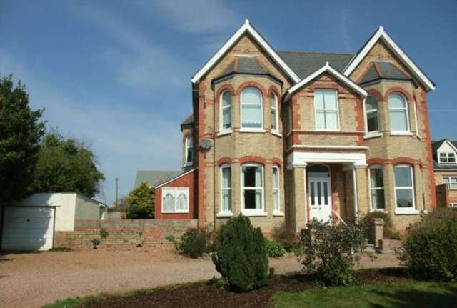  Image of 3 bedroom Ground Flat for sale in Salterton Road Exmouth EX8 at Exmouth, EX8 2EQ