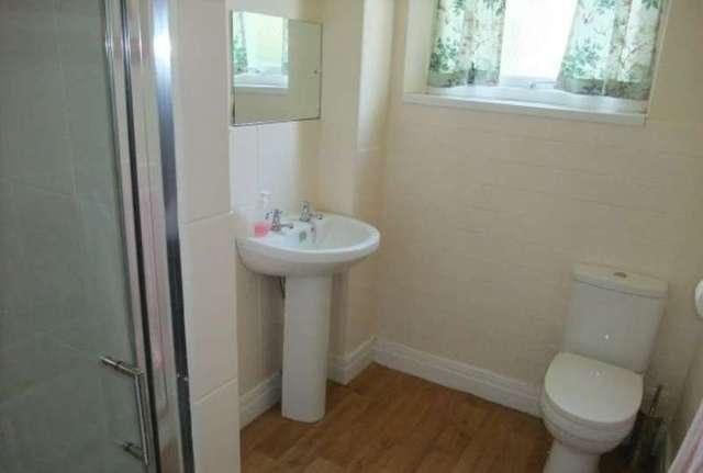 Image of 3 bedroom Ground Flat for sale in Salterton Road Exmouth EX8 at Exmouth, EX8 2EQ