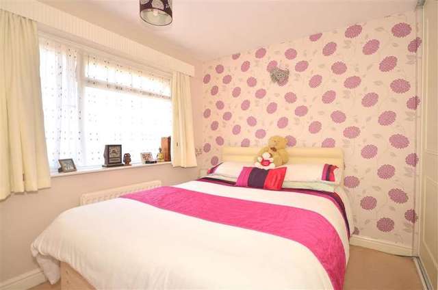  Image of 3 bedroom Terraced house for sale in Sandcroft Avenue Ryde PO33 at Ryde Isle of Wight Ryde, PO33 2TT