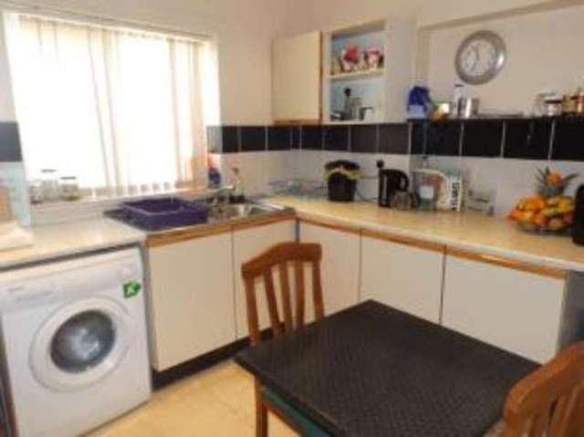  Image of 2 bedroom Flat for sale in Sandford Green Banbury OX16 at Banbury Oxfordshire Banbury, OX16 0SB