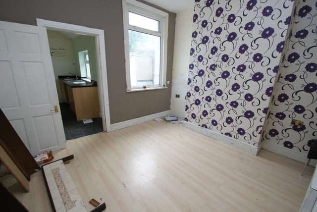  Image of 2 bedroom Terraced house to rent in Selbourne Street Middlesbrough TS1 at Selbourne Street  Middlesbrough, TS1 4ER