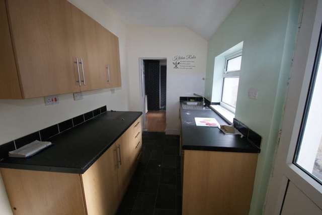  Image of 2 bedroom Terraced house to rent in Selbourne Street Middlesbrough TS1 at Selbourne Street  Middlesbrough, TS1 4ER