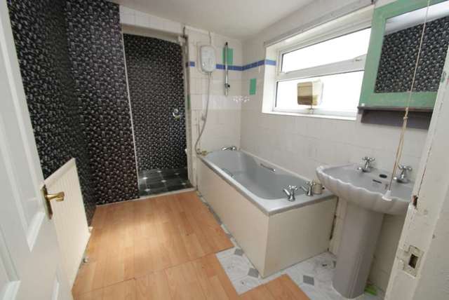  Image of 2 bedroom Terraced house to rent in Selbourne Street Middlesbrough TS1 at Selbourne Street  Middlesbrough, TS1 4ER