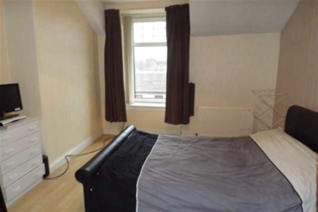  Image of 1 bedroom Flat to rent in Service Street Lennoxtown Glasgow G66 at Lennoxtown East Dunbartonshire East Dunbartonshire, G66 7JP