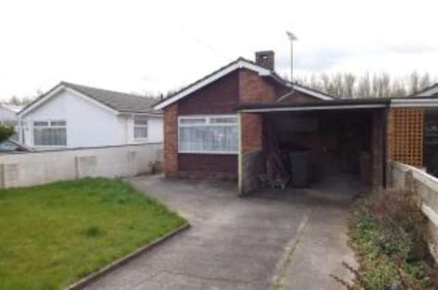  Image of 2 bedroom Bungalow for sale in Severnwood Gardens Severn Beach Bristol BS35 at Severn Beach Bristol Severn Beach, BS35 4PX