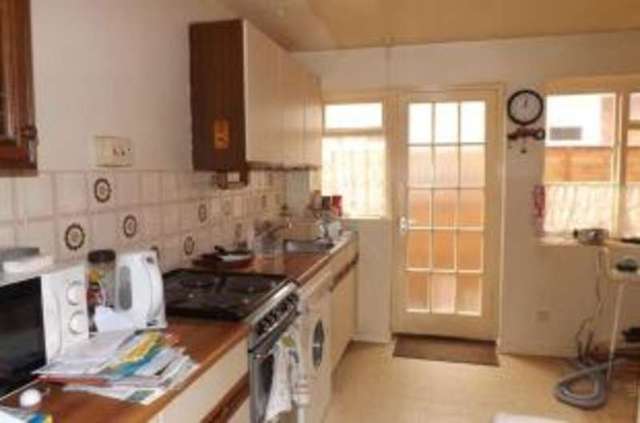  Image of 2 bedroom Bungalow for sale in Severnwood Gardens Severn Beach Bristol BS35 at Severn Beach Bristol Severn Beach, BS35 4PX