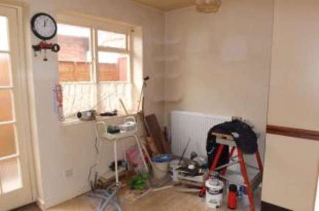  Image of 2 bedroom Bungalow for sale in Severnwood Gardens Severn Beach Bristol BS35 at Severn Beach Bristol Severn Beach, BS35 4PX