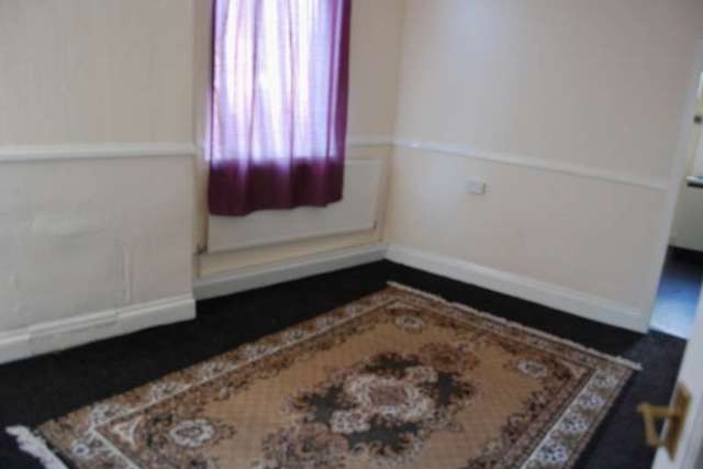  Image of 3 bedroom End of Terrace to rent in Shear Brow Blackburn BB1 at SHEAR BROW SHEAR BROW BLACKBURN, BB1 7EX