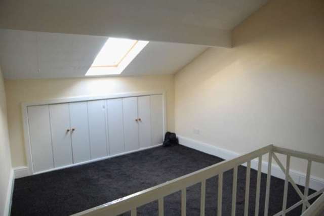  Image of 3 bedroom End of Terrace to rent in Shear Brow Blackburn BB1 at SHEAR BROW SHEAR BROW BLACKBURN, BB1 7EX