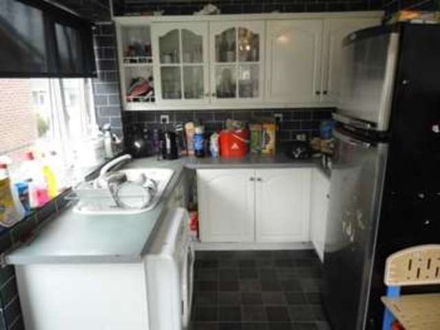  Image of 4 bedroom Bungalow for sale in Sherwood Way Shaw Oldham OL2 at Shaw Lancashire Shaw, OL2 7NB