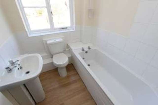  Image of 1 bedroom Flat for sale in Shirley Road Shirley Southampton SO15 at Shirley Road Shirley Southampton, SO15 3FH