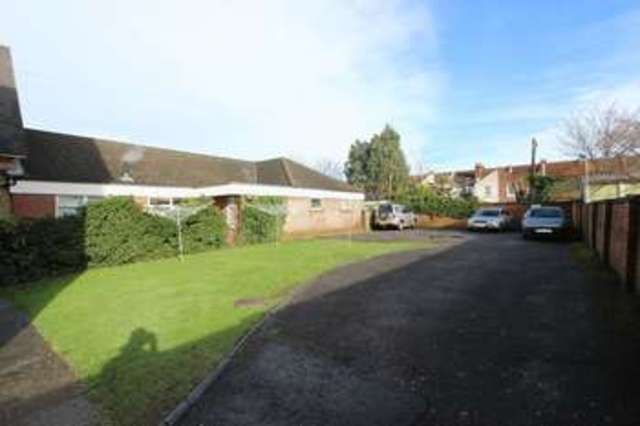  Image of 1 bedroom Flat for sale in Shirley Road Shirley Southampton SO15 at Shirley Road Shirley Southampton, SO15 3FH