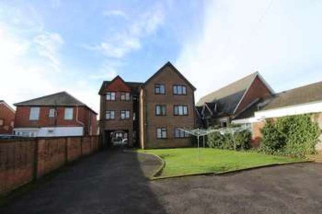  Image of 1 bedroom Flat for sale in Shirley Road Shirley Southampton SO15 at Shirley Road Shirley Southampton, SO15 3FH