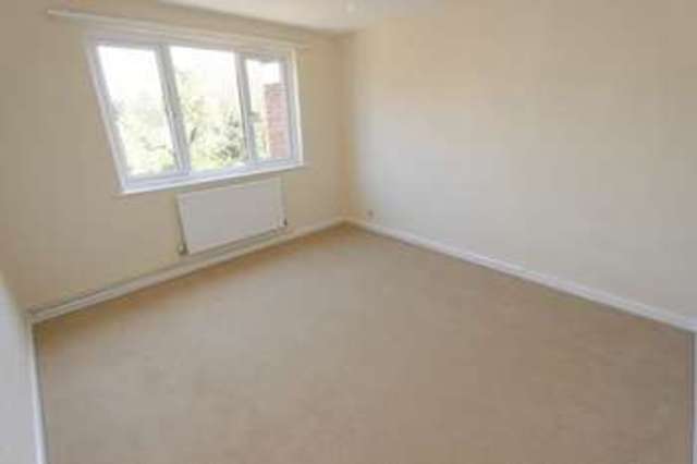  Image of 2 bedroom Flat for sale in Somerset Terrace Southampton SO15 at Somerset Terrace Shirley Southampton, SO15 3RU