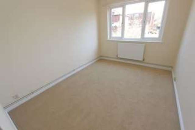  Image of 2 bedroom Flat for sale in Somerset Terrace Southampton SO15 at Somerset Terrace Shirley Southampton, SO15 3RU