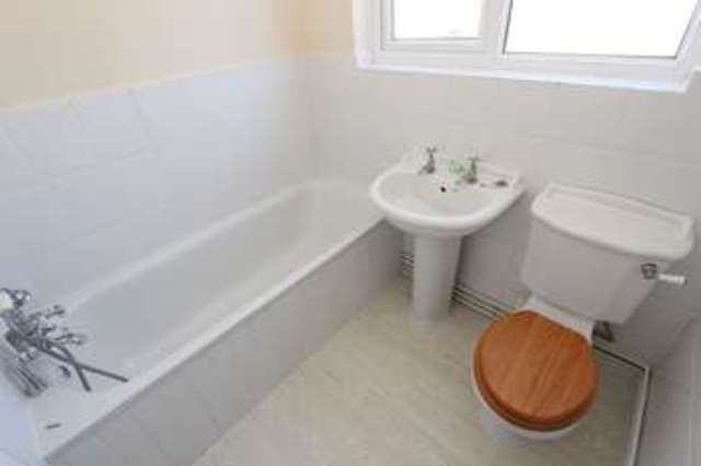  Image of 2 bedroom Flat for sale in Somerset Terrace Southampton SO15 at Somerset Terrace Shirley Southampton, SO15 3RU