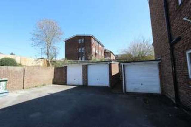  Image of 2 bedroom Flat for sale in Somerset Terrace Southampton SO15 at Somerset Terrace Shirley Southampton, SO15 3RU