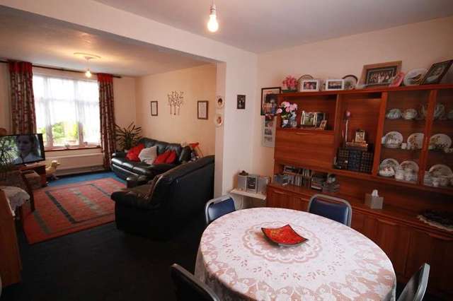  Image of 3 bedroom End of Terrace for sale in Silkstream Road Burnt Oak Edgware HA8 at Silkstream Road  Burnt Oak, HA8 0DA
