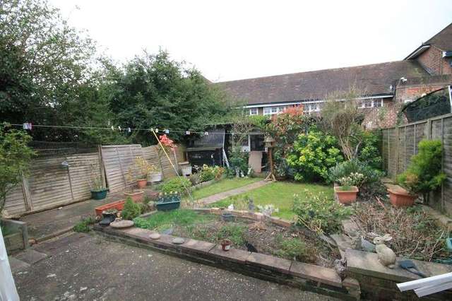  Image of 3 bedroom End of Terrace for sale in Silkstream Road Burnt Oak Edgware HA8 at Silkstream Road  Burnt Oak, HA8 0DA
