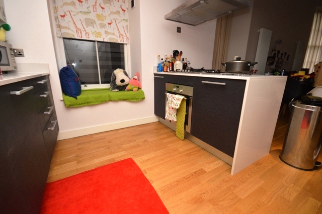  Image of 1 bedroom Flat to rent in Simpson Loan Edinburgh EH3 at Old Town Edinburgh Edinburgh, EH3 9GD