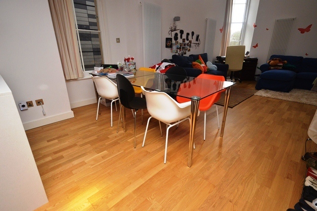  Image of 1 bedroom Flat to rent in Simpson Loan Edinburgh EH3 at Old Town Edinburgh Edinburgh, EH3 9GD