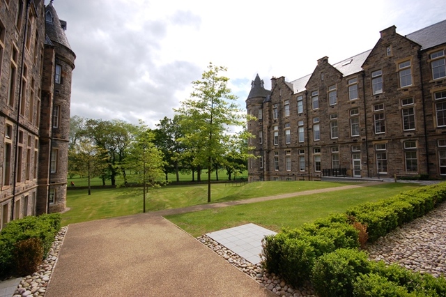  Image of 1 bedroom Flat to rent in Simpson Loan Edinburgh EH3 at Old Town Edinburgh Edinburgh, EH3 9GD