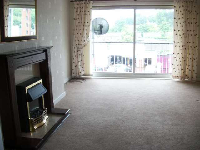  Image of 2 bedroom Flat to rent in Sir Michael Place Paisley PA1 at Sir Michael Place  (  Paisley, PA1 2HR