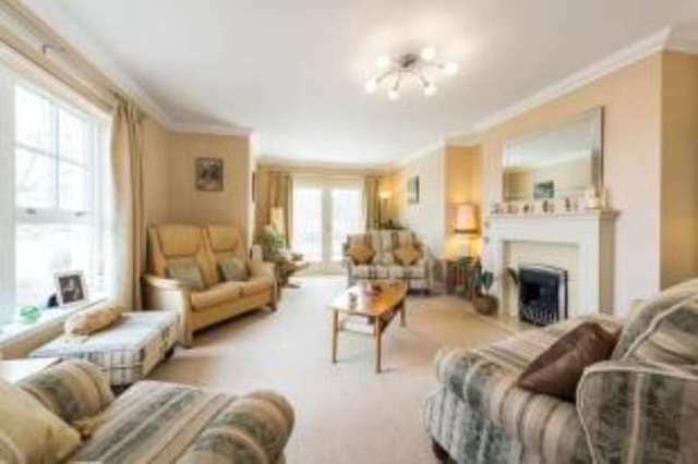  Image of 3 bedroom Flat for sale in Sir Thomas Lipton Way Cambuslang Glasgow G72 at Cambuslang Glasgow Cambuslang, G72 7HW